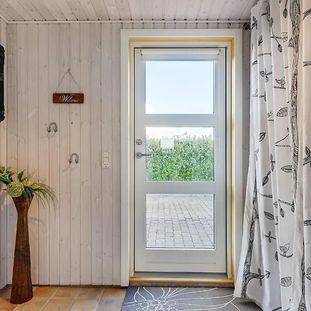 Spacious Retreat With Fjord View - By Traum * Egernsund